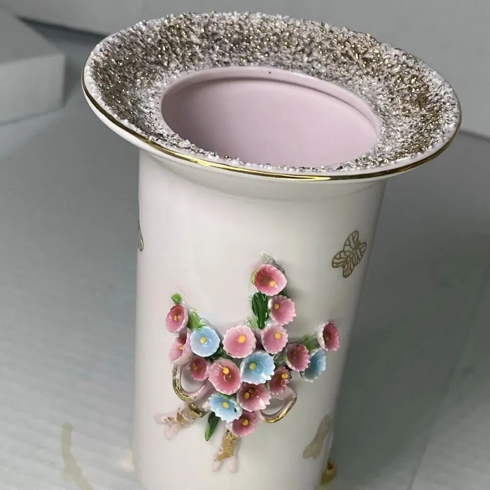 VTG Lefton China pink porcelain bud vase applied high -relief flowers. 6”